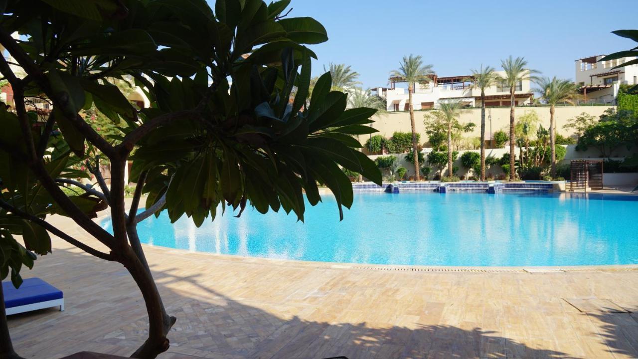 Ground Floor Apartment By Circular Pool In Talabay Акаба Екстериор снимка